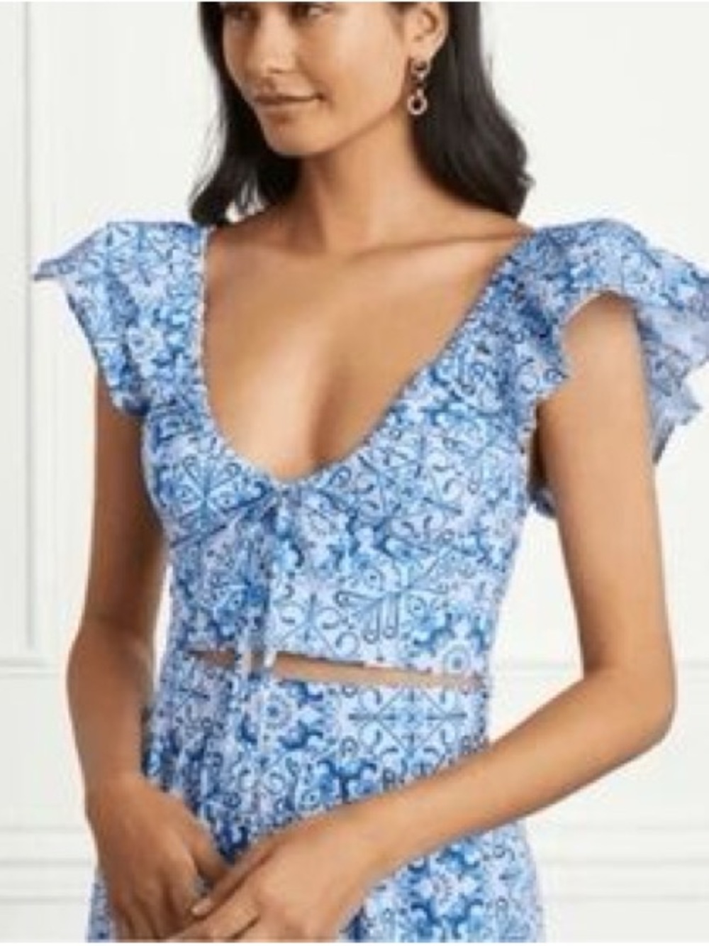 🔥Hill House Blue Floral Tie-Front Crop Top with Flutter Sleeves